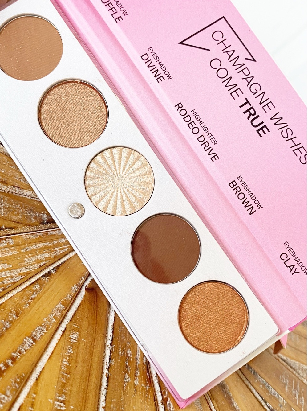 NIB OFRA Champagne Wishes Neutral & Gold Eyeshadow & Highlighter Palette